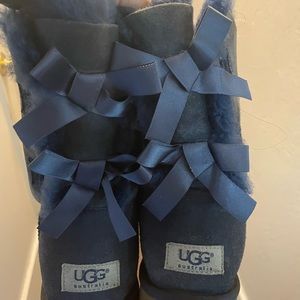 Ugg short boots